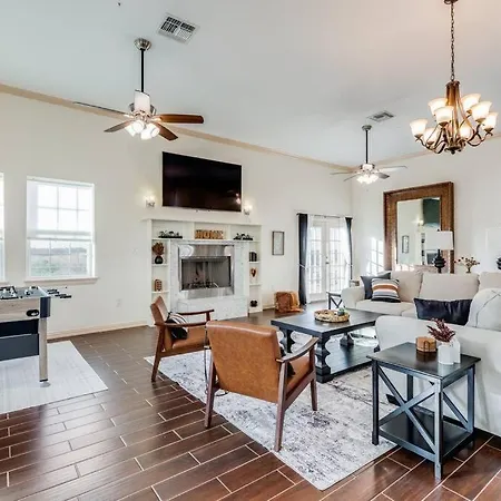 Modern Farm House 2B 2B King Bed